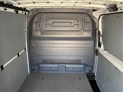 Used 2024 Mercedes-Benz Sprinter 2500 144 Cargo image 43