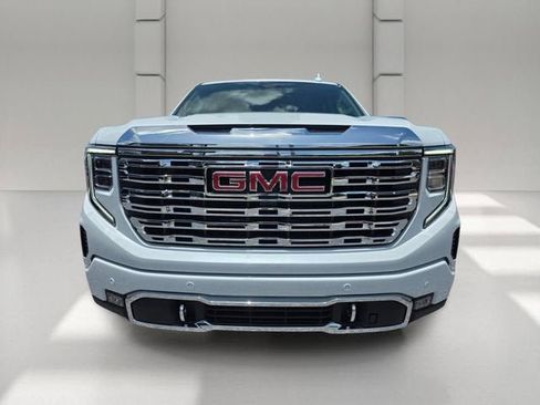 Used 2026 GMC Sierra 1500 Denali w/ Technology Package AWD/4WD image 8