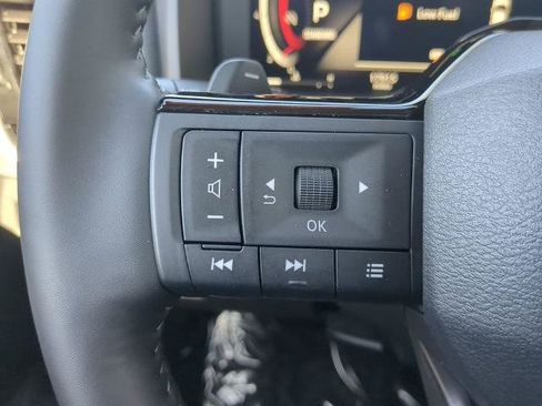 Certified 2025 Nissan Rogue SL w/ Tech Package FWD image 26