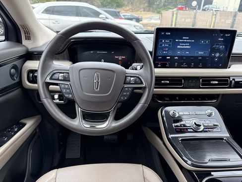 Certified 2023 Lincoln Nautilus Reserve w/ Equipment Group 201A image 17