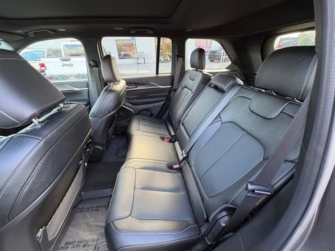 New 2026 Jeep Grand Cherokee Limited AWD/4WD image 18