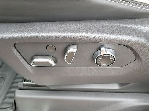 Used 2024 GMC Sierra 1500 Denali Ultimate image 20