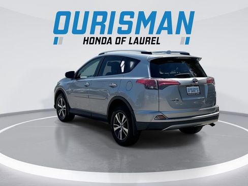 Used 2018 Toyota RAV4 XLE w/ Plus Extra Value Package AWD/4WD image 6