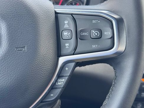 Used 2025 RAM 1500 Big Horn AWD/4WD image 10