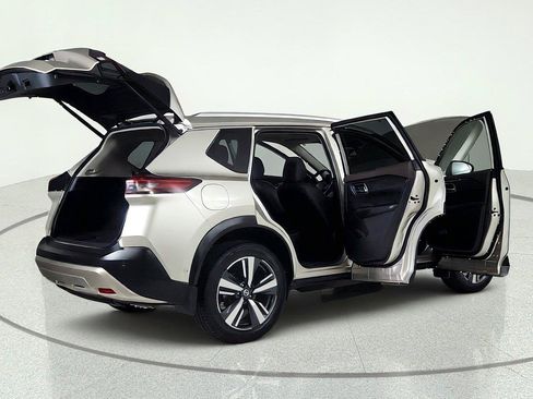 Used 2021 Nissan Rogue Platinum AWD/4WD image 14