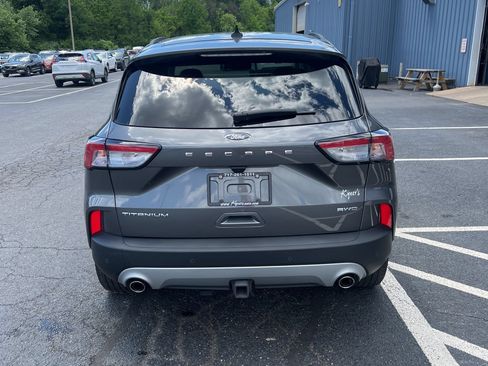 Used 2022 Ford Escape Titanium w/ Class II Trailer Tow Package AWD/4WD image 5