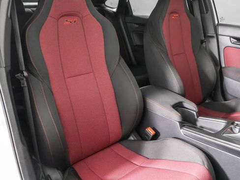 Used 2026 Honda Civic Si image 46