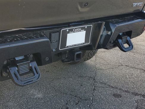 New 2025 GMC Hummer EV 3X w/ Extreme Off-Road Package image 9