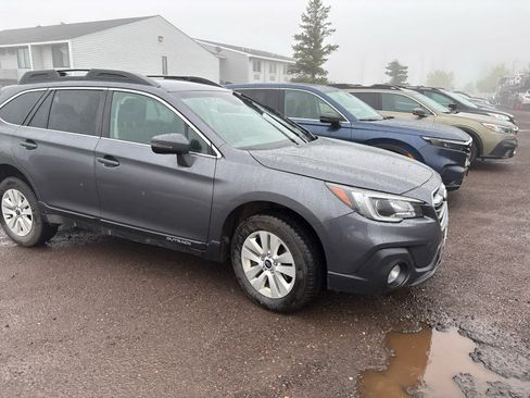 Used 2019 Subaru Outback 2.5i Premium AWD/4WD image 7