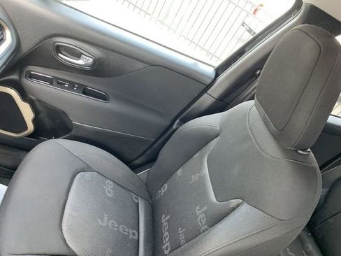 Used 2017 Jeep Renegade Sport w/ Power & Air Group FWD image 27