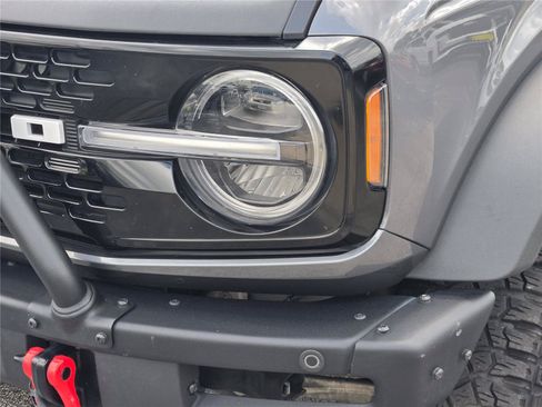 Used 2023 Ford Bronco Wildtrak AWD/4WD image 10