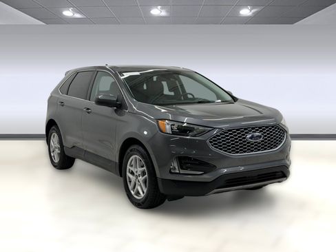 Certified 2023 Ford Edge SEL w/ Convenience Package AWD/4WD image 6
