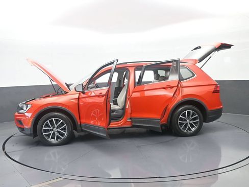 Used 2019 Volkswagen Tiguan SE w/ Panoramic Sunroof Package FWD image 69