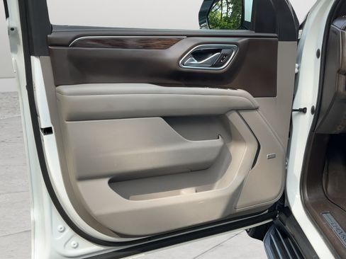 Used 2021 Chevrolet Tahoe LT RWD image 11