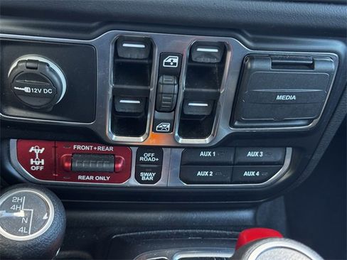 Certified 2024 Jeep Wrangler Unlimited Rubicon image 37