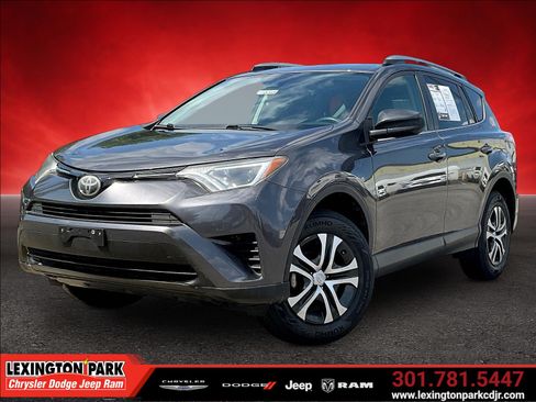 Used 2017 Toyota RAV4 LE w/ All Weather Liner Package FWD image 3