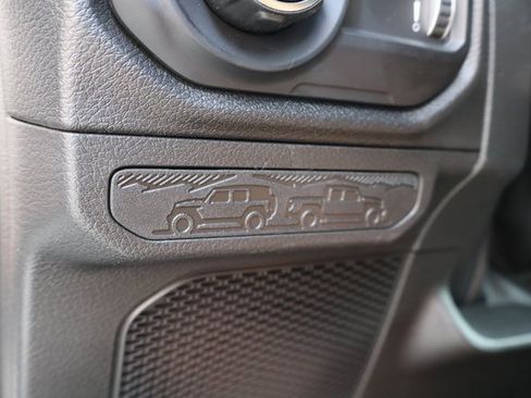 New 2025 Jeep Gladiator Sport image 14