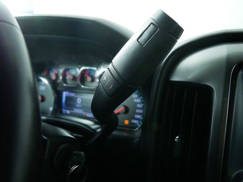 Used 2018 Chevrolet Silverado 1500 LT w/ All Star Edition image 31