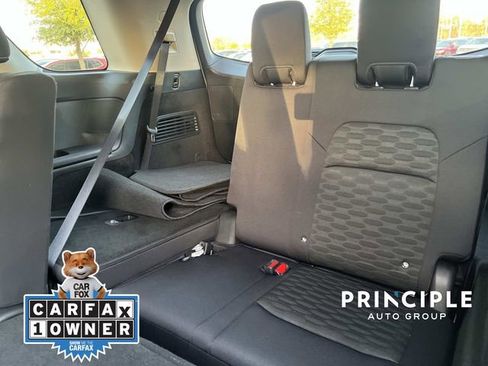 Used 2024 Nissan Pathfinder SV image 29