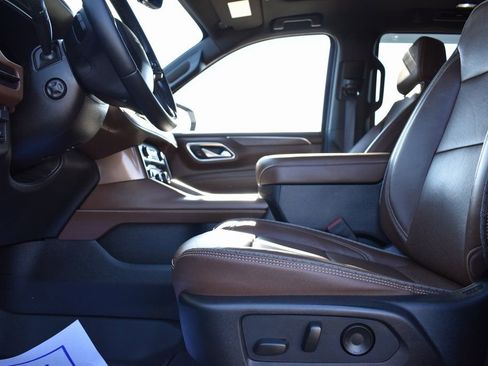 Used 2023 Chevrolet Tahoe High Country image 8