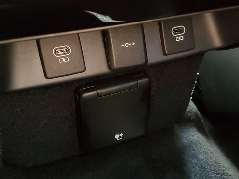 New 2025 Land Rover Range Rover Sport Dynamic SE image 36