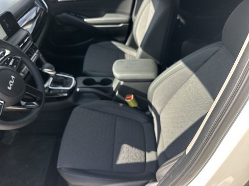 New 2026 Kia Seltos S image 16