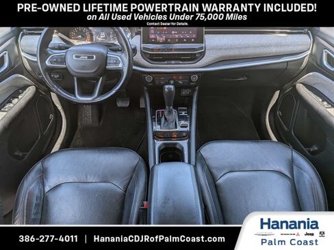 Used 2022 Jeep Compass Latitude w/ Sun and Sound Group AWD/4WD image 16