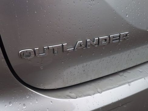 Used 2023 Mitsubishi Outlander SEL image 33