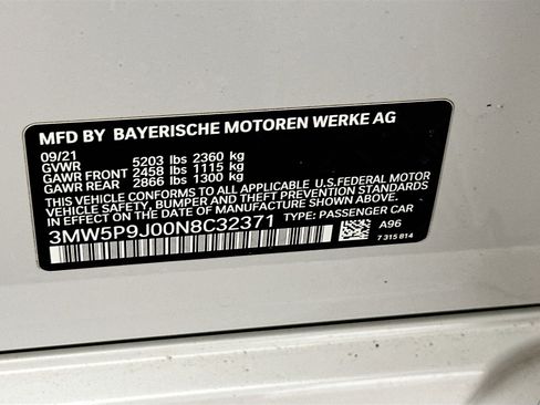 Used 2022 BMW 330e xDrive w/ Convenience Package image 12