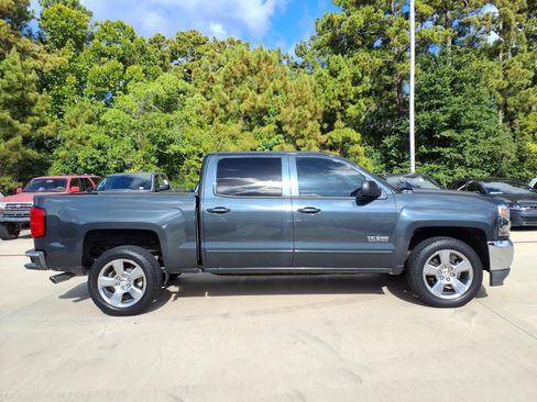 Used 2017 Chevrolet Silverado 1500 LT w/ Texas Edition RWD image 4