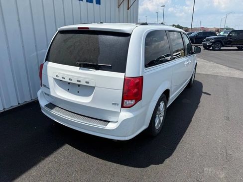 Used 2018 Dodge Grand Caravan SXT w/ Driver Convenience Group FWD image 7