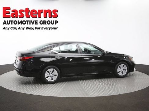 Used 2023 Nissan Altima 2.5 S FWD image 42
