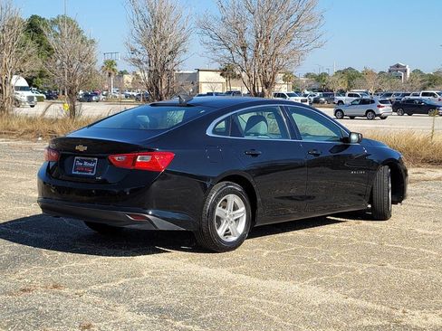 Used 2019 Chevrolet Malibu LS w/ Driver Confidence Package II image 5