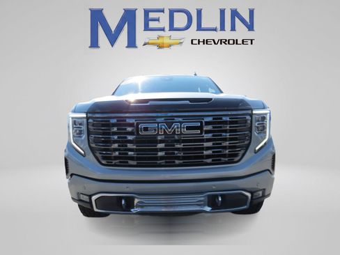 Used 2023 GMC Sierra 1500 Denali Ultimate AWD/4WD image 2