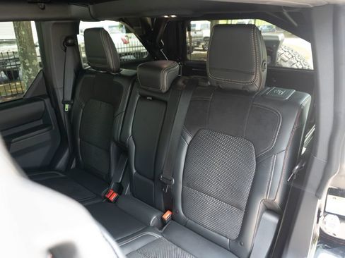 Used 2024 Ford Bronco Raptor w/ Interior Carbon Fiber Pack 6 AWD/4WD image 25