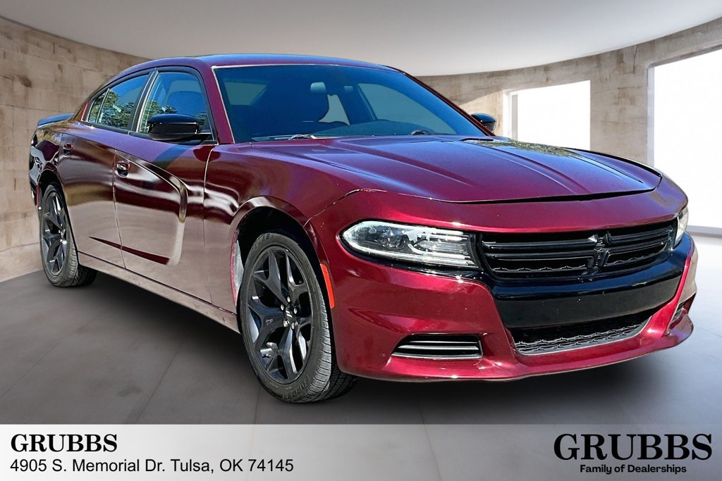 Used 2020 Dodge Charger SXT w/ Blacktop Package RWD image 1