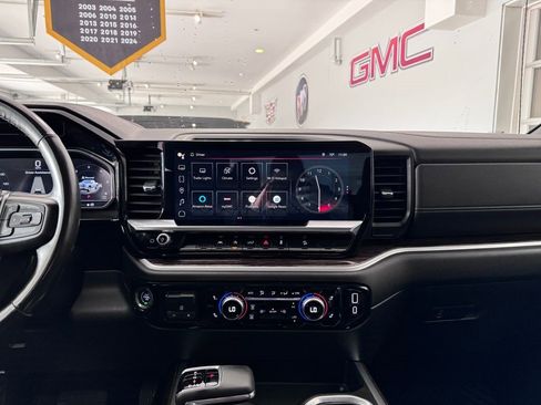 Certified 2023 GMC Sierra 1500 Elevation w/ X31 Off-Road Package AWD/4WD image 18