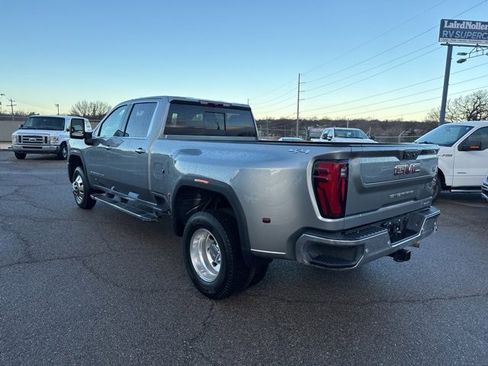 Used 2025 GMC Sierra 3500 SLT w/ SLT Premium Package image 5