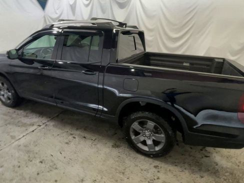 Used 2025 Honda Ridgeline TrailSport image 6