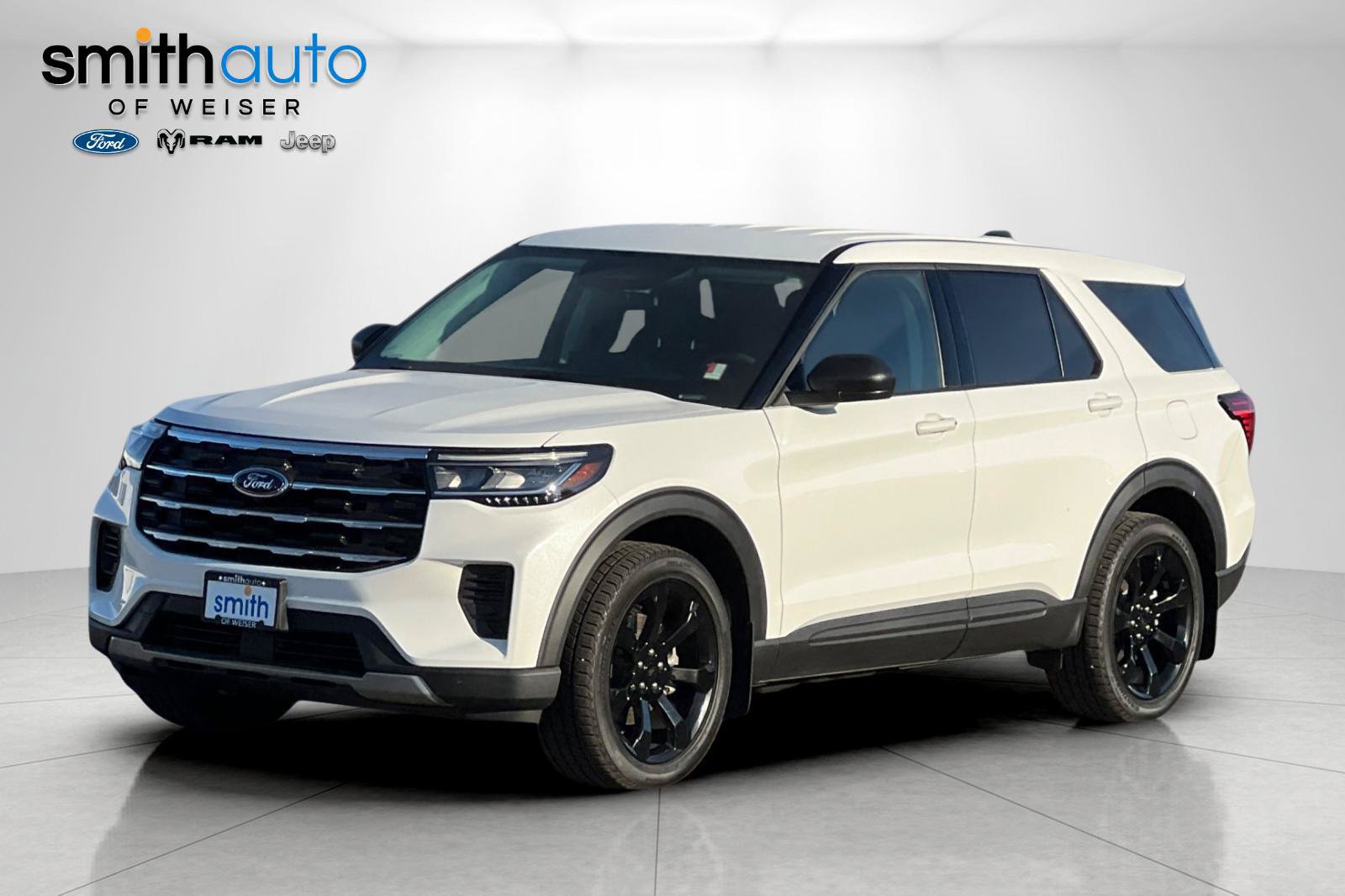 Used 2026 Ford Explorer Active AWD/4WD image 9