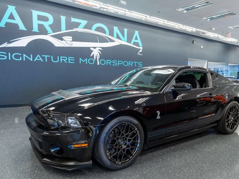 Used 2014 Ford Mustang Shelby GT500 w/ Equipment Group 821A RWD image 1