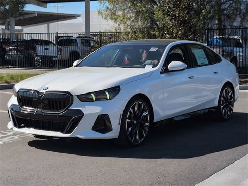 New 2026 BMW 530i 530i image 2