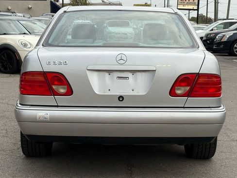 Used 1999 Mercedes-Benz E 320 Sedan image 5