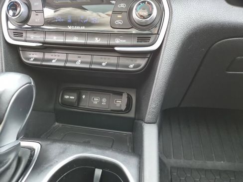 Used 2019 Hyundai Santa Fe AWD image 25
