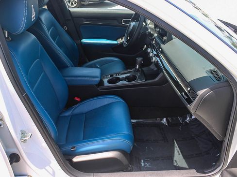 Used 2025 Honda Civic Sport image 17