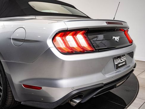 Used 2020 Ford Mustang Premium RWD image 18