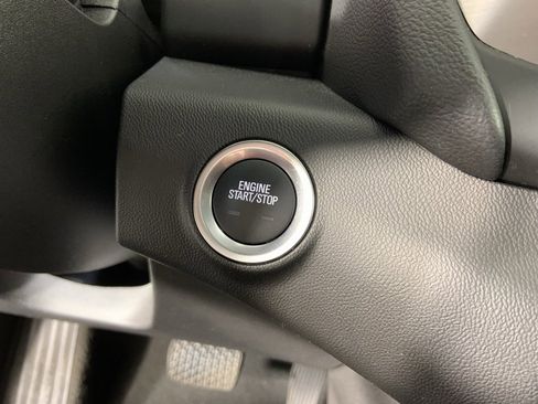 Used 2024 GMC Terrain SLE w/ Driver Convenience Package image 31