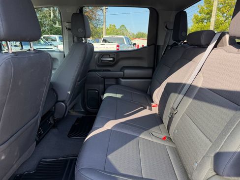 Used 2022 Chevrolet Silverado 1500 Custom Trail Boss AWD/4WD image 11
