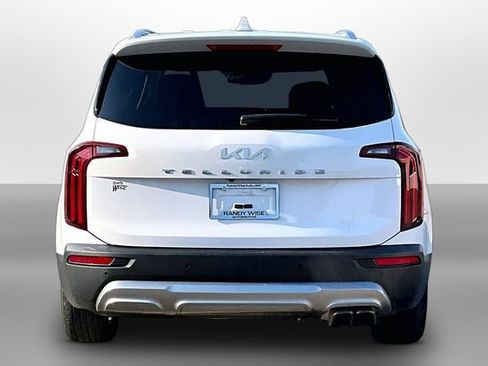 Used 2022 Kia Telluride EX w/ EX Premium Package FWD image 4
