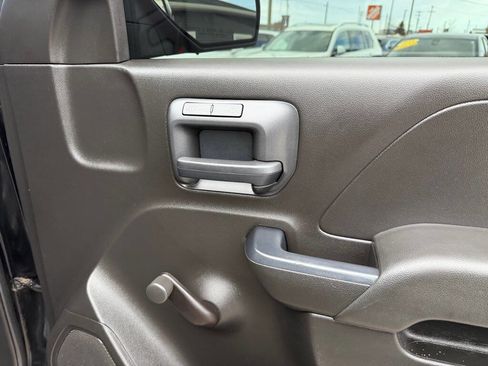 Used 2018 Chevrolet Silverado 2500 W/T w/ Snow Plow Prep Package image 39